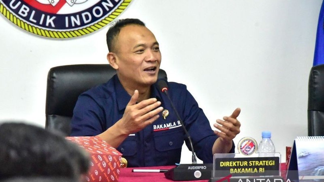 Badan Keamanan Laut (Bakamla) RI menggelar rapat dengan delapan instansi untuk membahas penguatan sistem informasi keamanan dan keselamatan laut nasional yang terintegrasi dan responsif.
