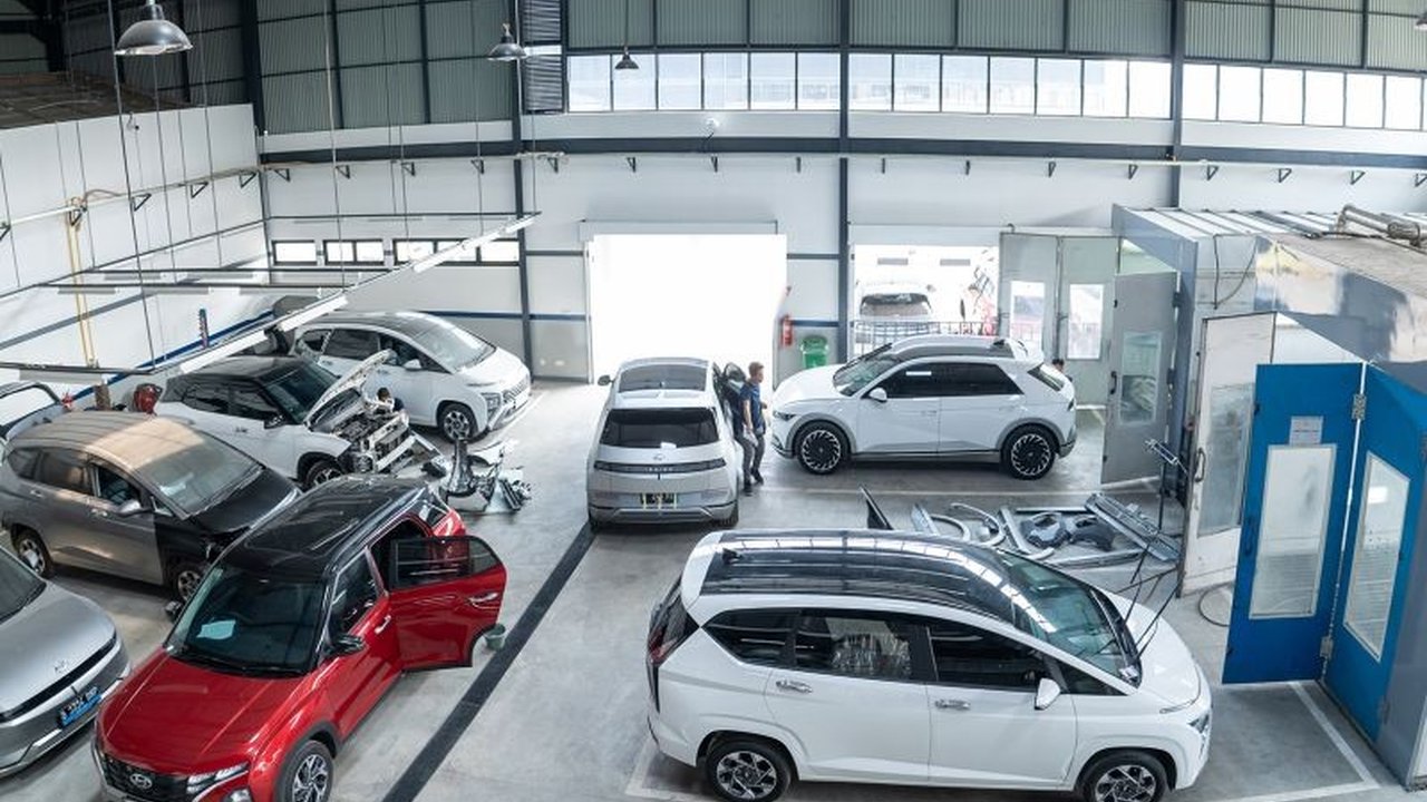 Hyundai Fest 2025 hadir dengan beragam penawaran menarik, mulai dari diskon servis dan suku cadang hingga test drive mobil listrik dan ICE, serta program trade-in menguntungkan.