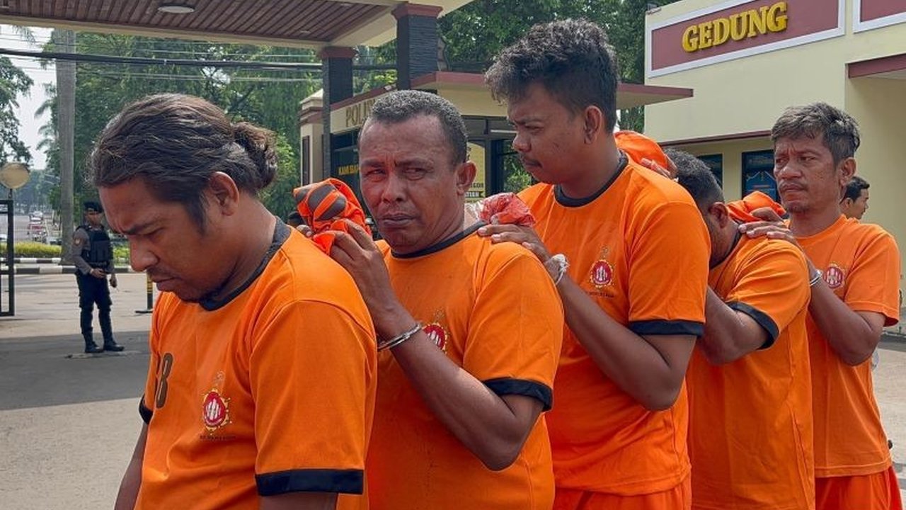 Polisi berhasil menangkap sembilan pelaku premanisme berkedok debt collector di Bogor, Jawa Barat, dan menyita 109 kendaraan yang dirampas.