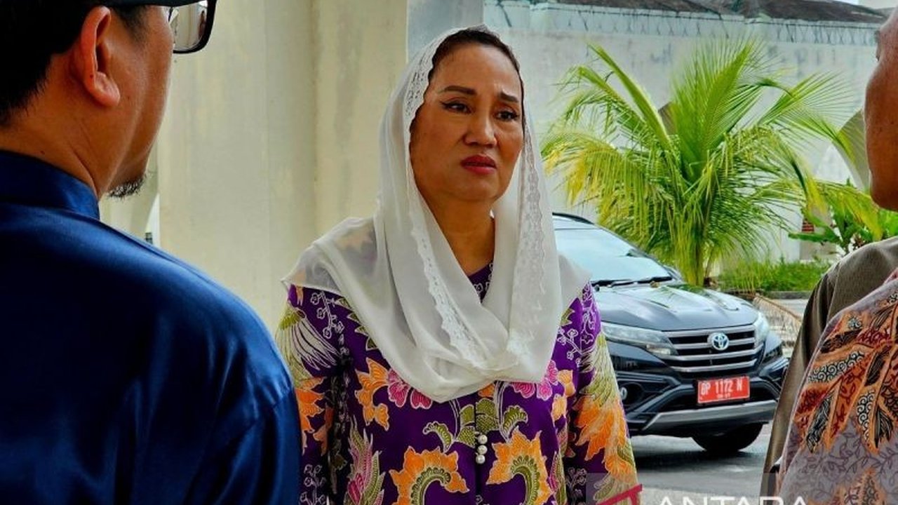 Pemerintah Kabupaten Natuna akan menggunakan dividen Bank Riau Kepri Syariah tahun 2024 untuk membayar utang daerah yang mencapai ratusan miliar rupiah.