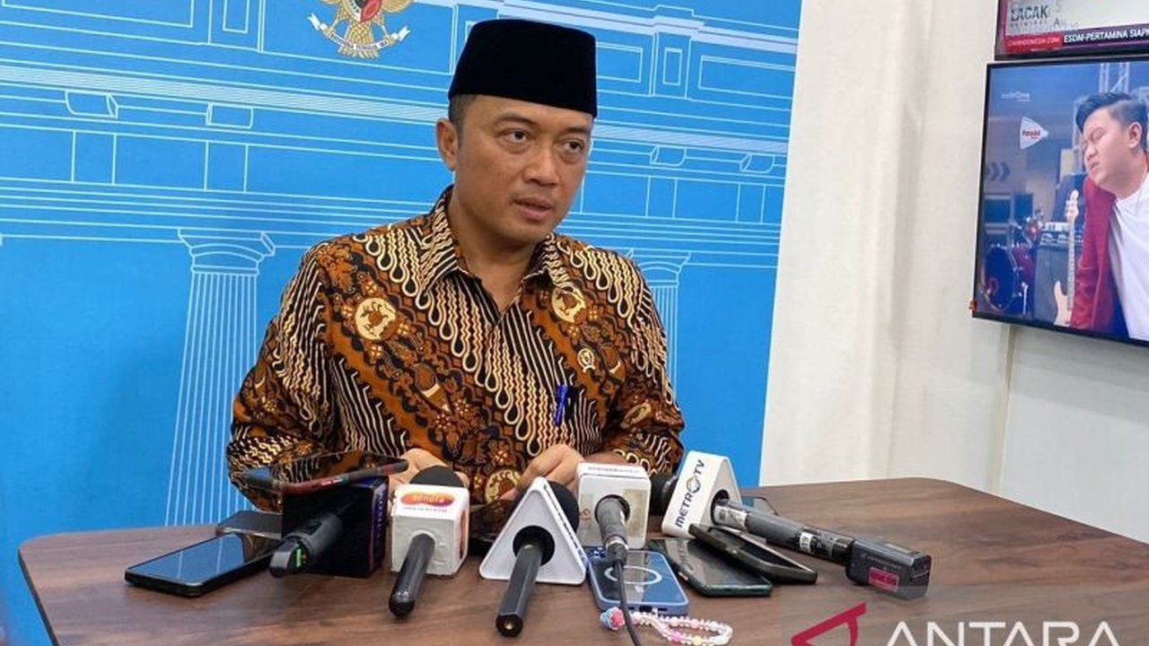 Mensesneg Prasetyo Hadi mengungkapkan rencana pertemuan Prabowo Subianto dan Megawati Soekarnoputri menyusul pernyataan Megawati soal kerinduan Prabowo terhadap nasi goreng buatannya.