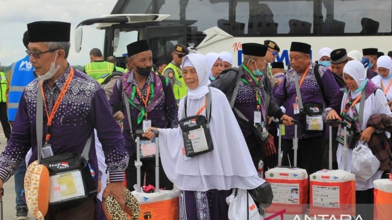Kementerian Agama (Kemenag) memberikan peringatan keras kepada Petugas Haji Daerah (PHD) di NTB agar maksimal melayani jamaah haji, bukan malah minta dilayani, dengan ancaman pemulangan jika melanggar.