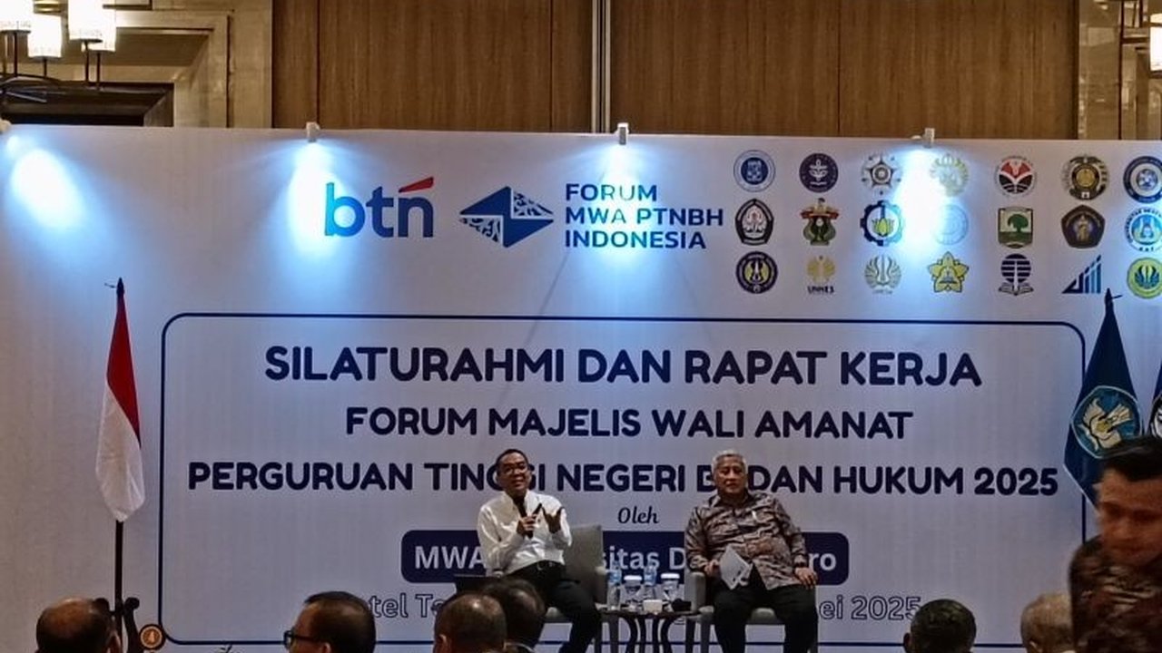 Mendikbudristek mendorong Perguruan Tinggi Negeri Badan Hukum (PTNBH) meningkatkan hilirisasi riset demi pengembangan pendidikan dan kesejahteraan kampus,  termasuk mengurangi kenaikan UKT dan meningkatkan kesejahteraan dosen.