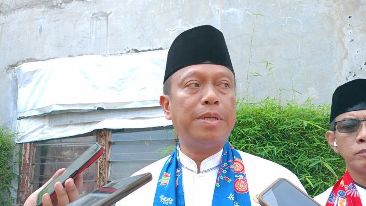 Wali Kota Jaktim, Munjirin, akan menggelar lomba deteksi TBC antar kelurahan untuk mendorong pengentasan penyakit tersebut, dengan rencana pemberian piala dari Menteri Kesehatan.