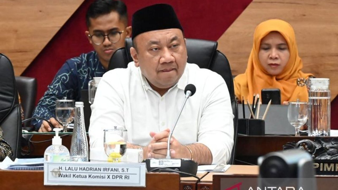 DPR Serap Aspirasi Guru untuk Revisi UU Sisdiknas: Kesejahteraan Honorer Jadi Sorotan
