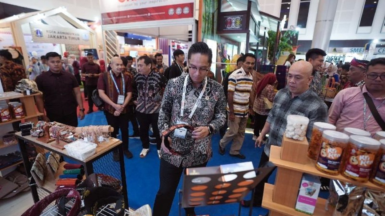 Pemerintah Kota Medan memanfaatkan Indonesia City Expo (ICE) di Surabaya sebagai platform promosi hasil kriya dan produk UMKM unggulan, mendorong daya saing dan perluasan pasar.