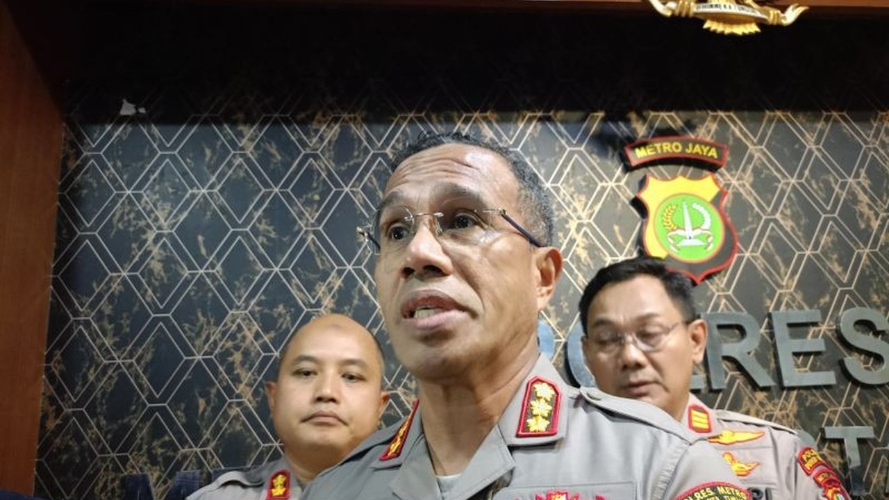 Misteri Tengkorak di Plafon Rumah Duren Sawit: Polisi Periksa TKP