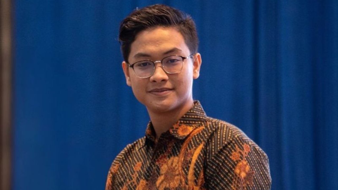 Penelitian mahasiswa UI mengungkap potensi hidrogen geologis di Tanjung Api, Sulawesi Tengah, menawarkan solusi energi bersih dan mengurangi ketergantungan Indonesia pada energi fosil.