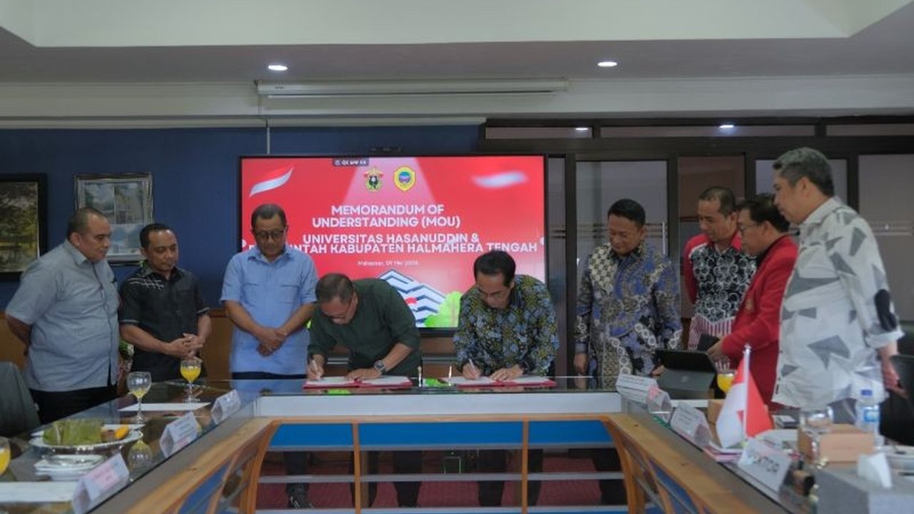 Universitas Hasanuddin (Unhas) dan Pemkab Halmahera Tengah resmi bermitra untuk membangun sekolah vokasi guna mencetak SDM unggul dan mengembangkan potensi lokal daerah.