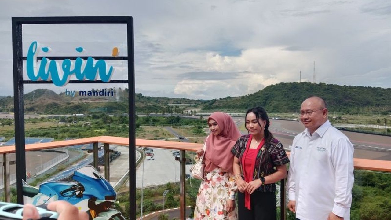 Utusan Khusus Presiden Bidang Pariwisata, Zita Anjani, menekankan pengembangan pariwisata Mandalika sebagai upaya peningkatan ekonomi sekaligus pengentasan kemiskinan di Lombok Tengah.