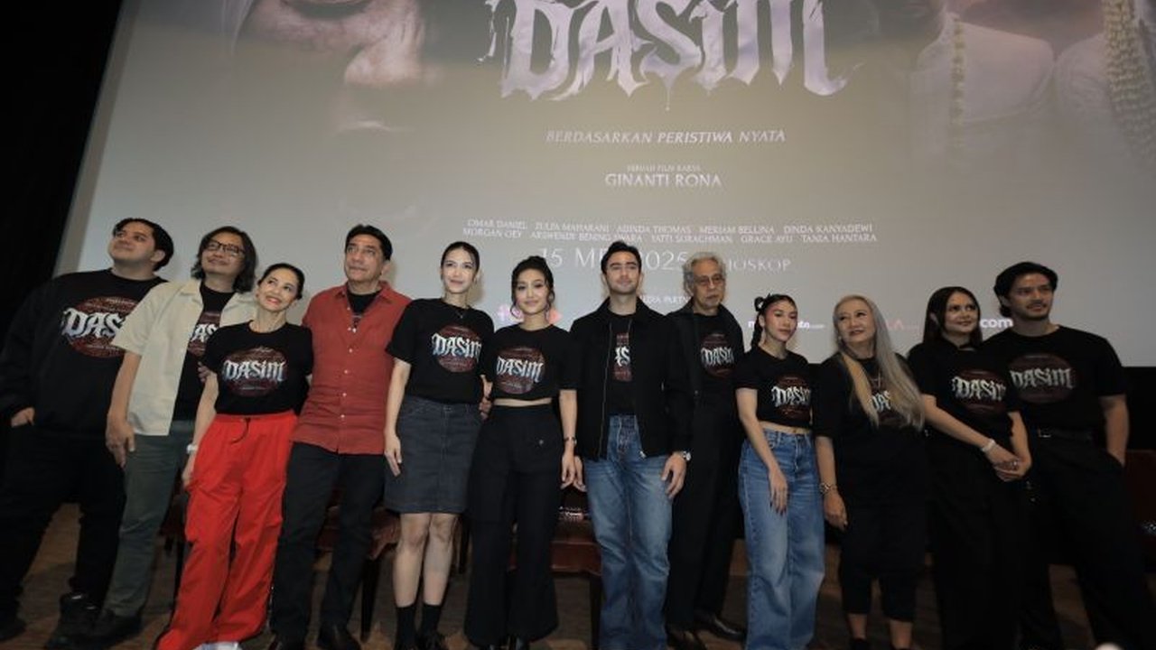 Pasangan muda Salma dan Arman diteror jin Dasim setelah menikah, menghadirkan teror mencekam dalam film horor terbaru produksi Starvision.