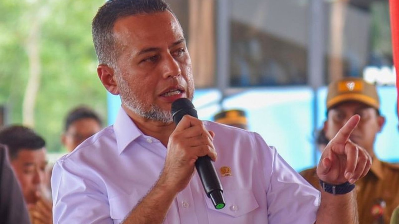 Anggota Komisi V DPR, Musa Rajekshah, mendesak pembentukan Panitia Kerja Ojek Online (Panja Ojol) untuk melindungi jutaan pengemudi dari potongan pendapatan yang tinggi dan tidak adil dari aplikator.