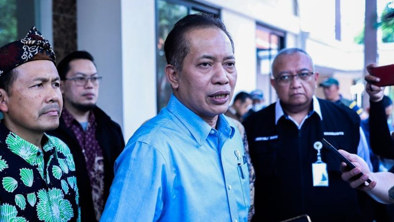 Wakil Menteri Koperasi mendorong koperasi kopi di desa untuk menjadi penggerak ekonomi rakyat melalui peningkatan produksi dan perluasan akses pasar,  mendukung program Koperasi Desa/Kelurahan Merah Putih.