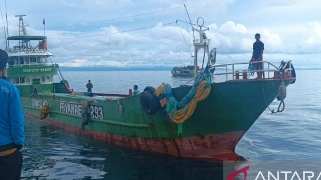 Masyarakat Adat Samau Jadi Mitra KKP Awasi Potensi Perikanan Biak Numfor