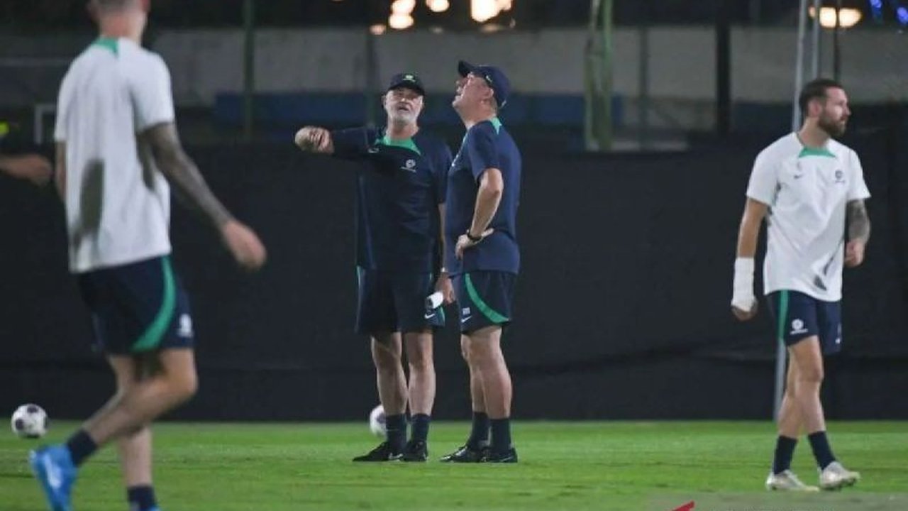 Mantan pelatih Timnas Australia, Graham Arnold, ditunjuk sebagai pelatih baru Timnas Irak dan akan memimpin perjuangan mereka di kualifikasi Piala Dunia 2026.