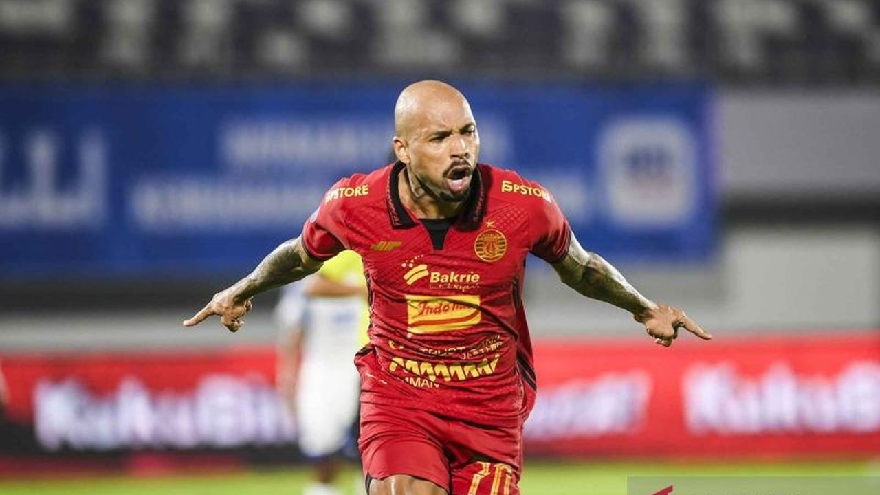 Persija Jakarta berhasil meraih kemenangan telak 3-0 atas Bali United di JIS, sekaligus naik ke posisi keenam klasemen Liga 1.