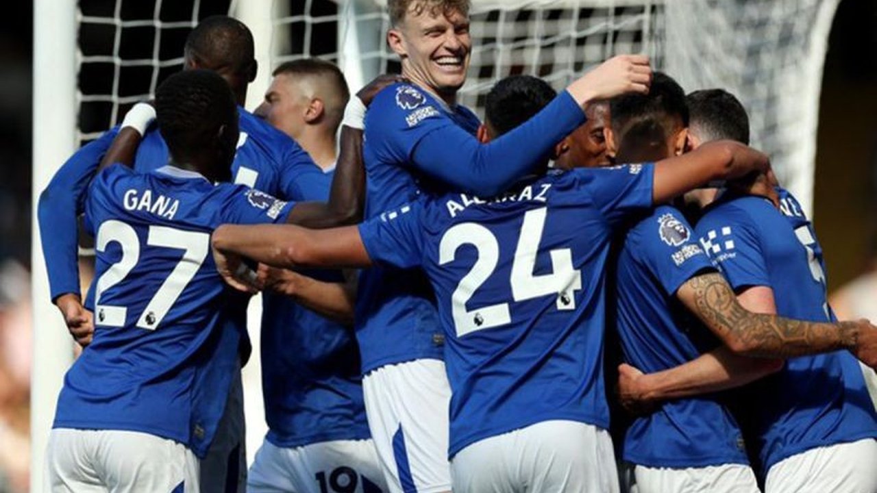 Brighton dan Brentford meraih kemenangan di pekan ke-36 Liga Inggris, menjaga peluang tampil di kompetisi Eropa musim depan, meskipun Aston Villa masih berpeluang menyalip.