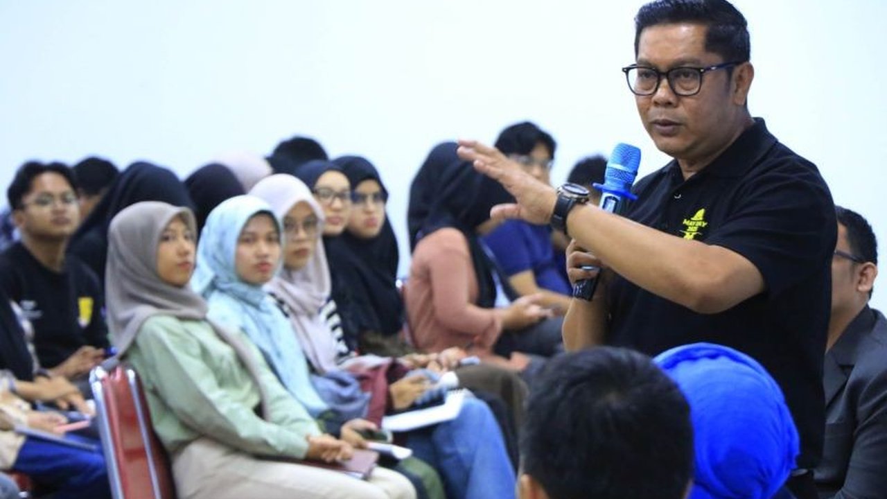 Pemerintah Kota Tangerang sebut konsistensi dan kualitas produk menjadi tantangan utama UMKM saat ini, dan meluncurkan pelatihan kewirausahaan untuk 1000 wirausahawan muda.