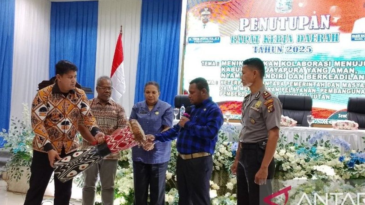 Pemerintah Kabupaten Jayapura menggelar Rakerda OPD 2025 untuk mengevaluasi capaian kinerja, mengidentifikasi sektor yang perlu ditingkatkan, dan memperkuat sinergi antar instansi dalam pembangunan daerah.