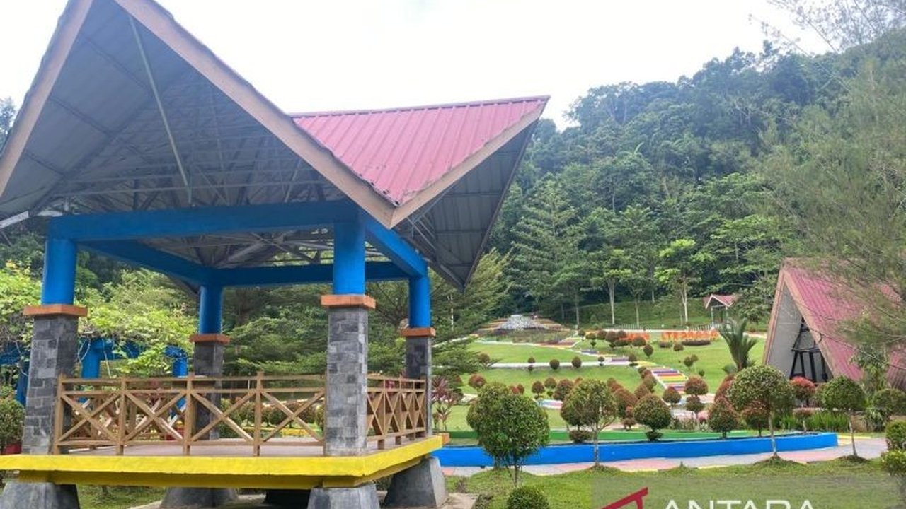 Penataan Kawasan Wisata Kebun Raya Kendari oleh Pemkot Kendari sukses meningkatkan kunjungan wisatawan hingga 500 persen, mendongkrak pendapatan daerah dan membuka peluang ekonomi baru.