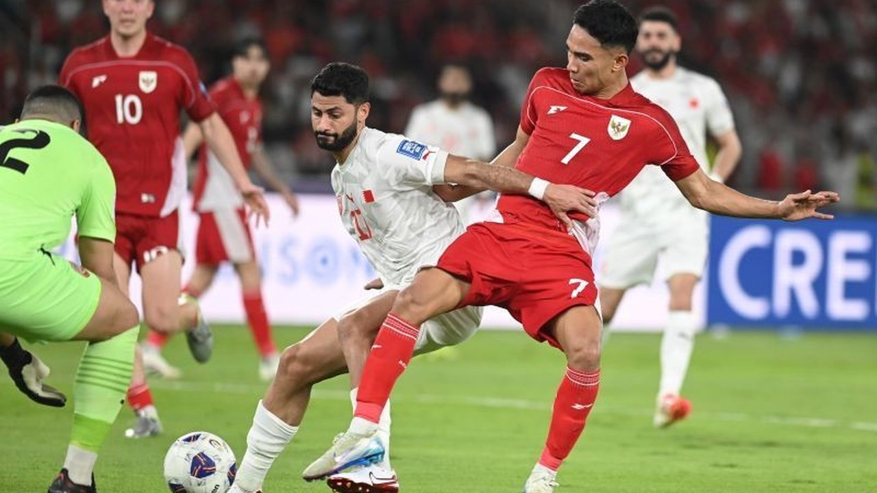 FIFA menjatuhkan sanksi denda Rp400 juta dan pengurangan jumlah penonton kepada PSSI akibat perilaku diskriminatif suporter Indonesia saat melawan Bahrain di Kualifikasi Piala Dunia 2026.