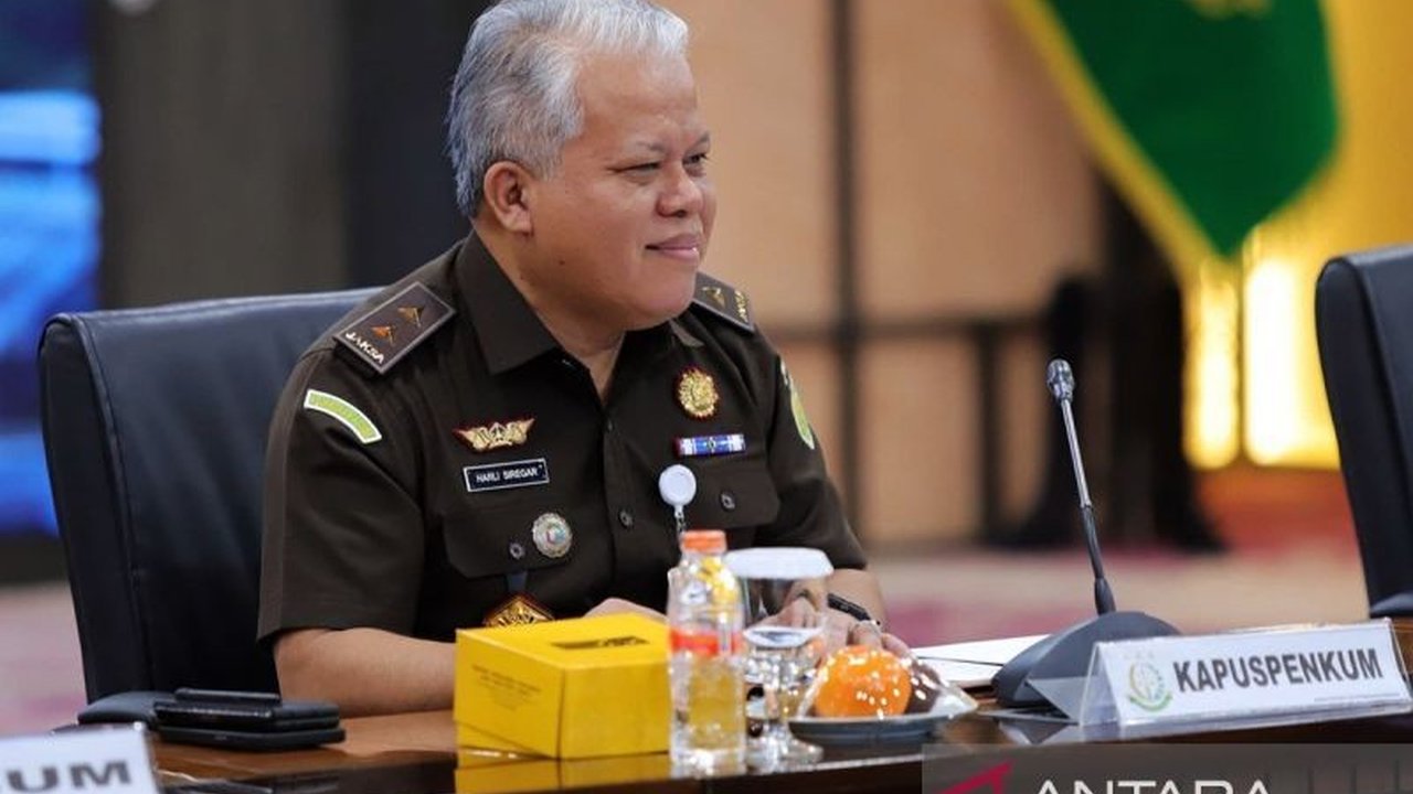 Kerja sama TNI dan Kejaksaan Agung semakin erat; personel TNI akan membantu mengamankan kantor Kejaksaan Negeri dan Kejaksaan Tinggi di seluruh Indonesia mulai Mei 2025.