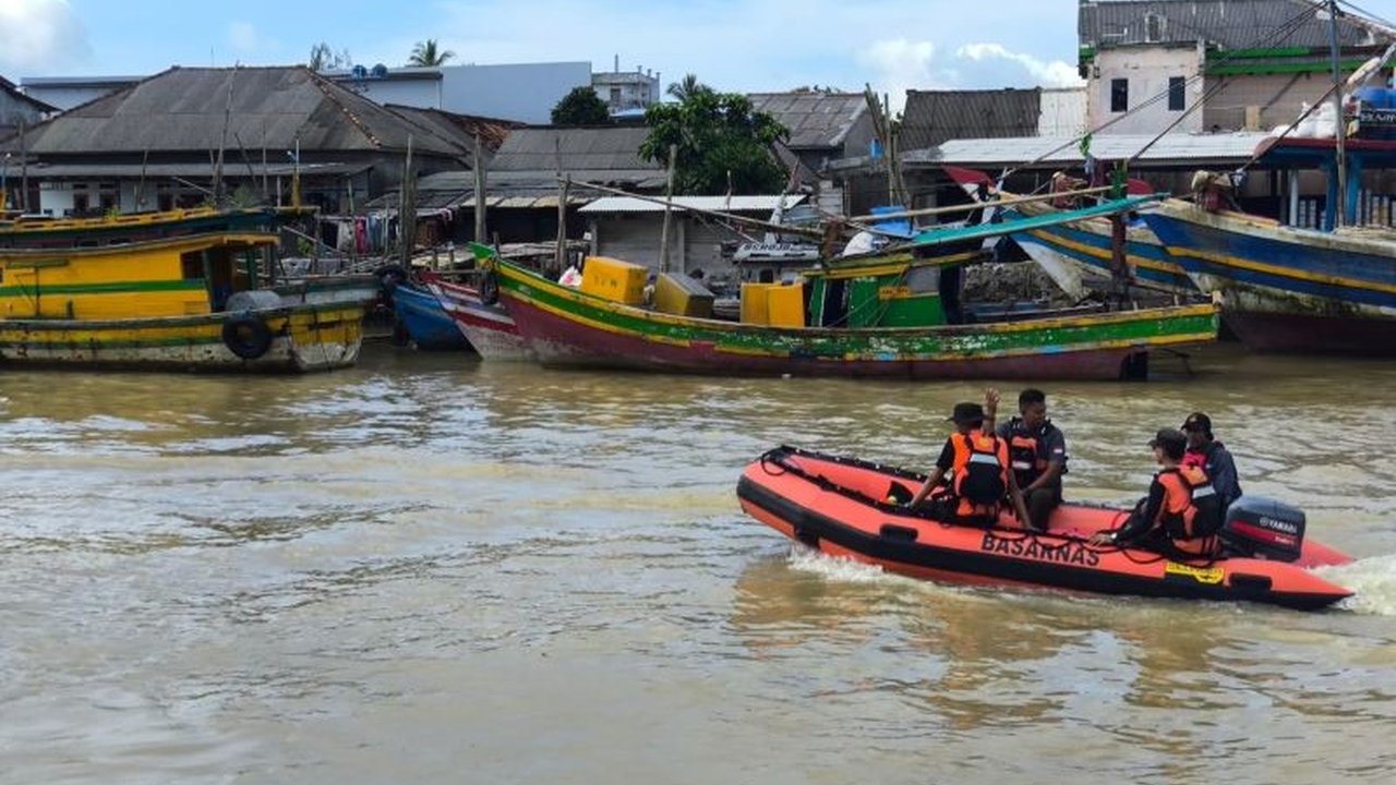 Seorang pemuda asal Brebes, Jawa Tengah, dilaporkan tenggelam di Sungai Ciliman, Pandeglang, Banten, dan tim SAR gabungan tengah mengintensifkan pencarian.