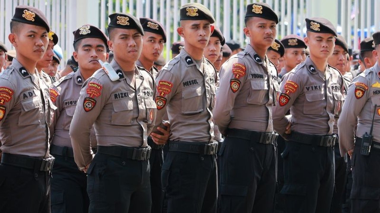 Pengamanan ketat diterapkan pada laga Arema FC melawan Persik Kediri di Stadion Kanjuruhan, Malang, dengan 2.113 personel gabungan dari berbagai instansi.
