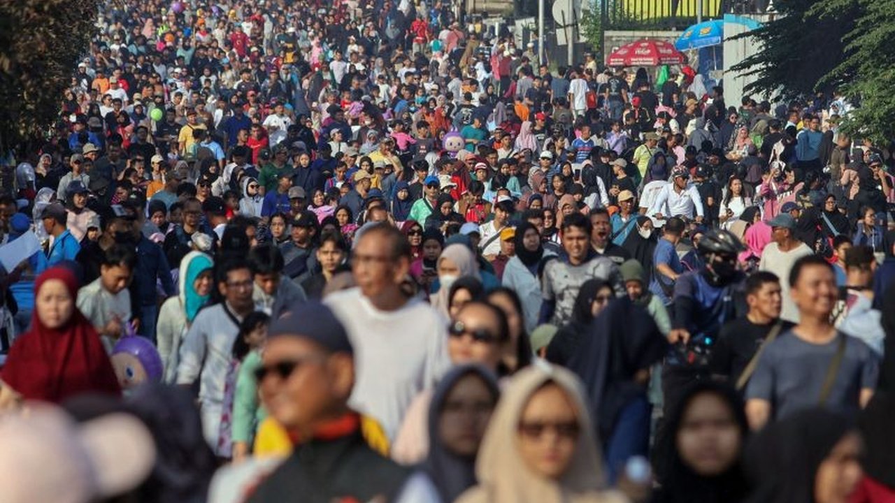Dinas Perhubungan Depok berkomitmen meningkatkan pelaksanaan Car Free Day (CFD) di Margonda Raya agar sesuai standar ideal, meskipun saat ini sudah memenuhi regulasi pemerintah pusat.