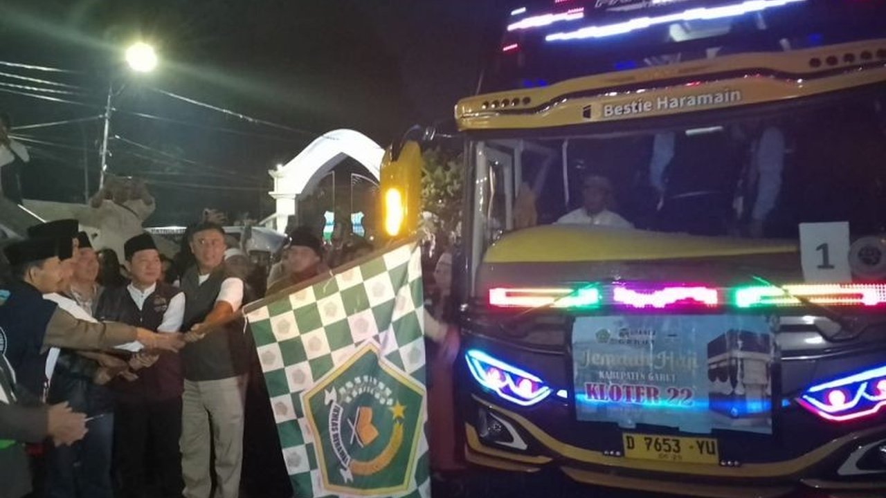 Dirjen PHU Kemenag ingatkan jamaah haji Indonesia untuk patuhi aturan dan arahan petugas agar ibadah haji tahun 2025 berjalan lancar, dimulai dari keberangkatan hingga kepulangan.