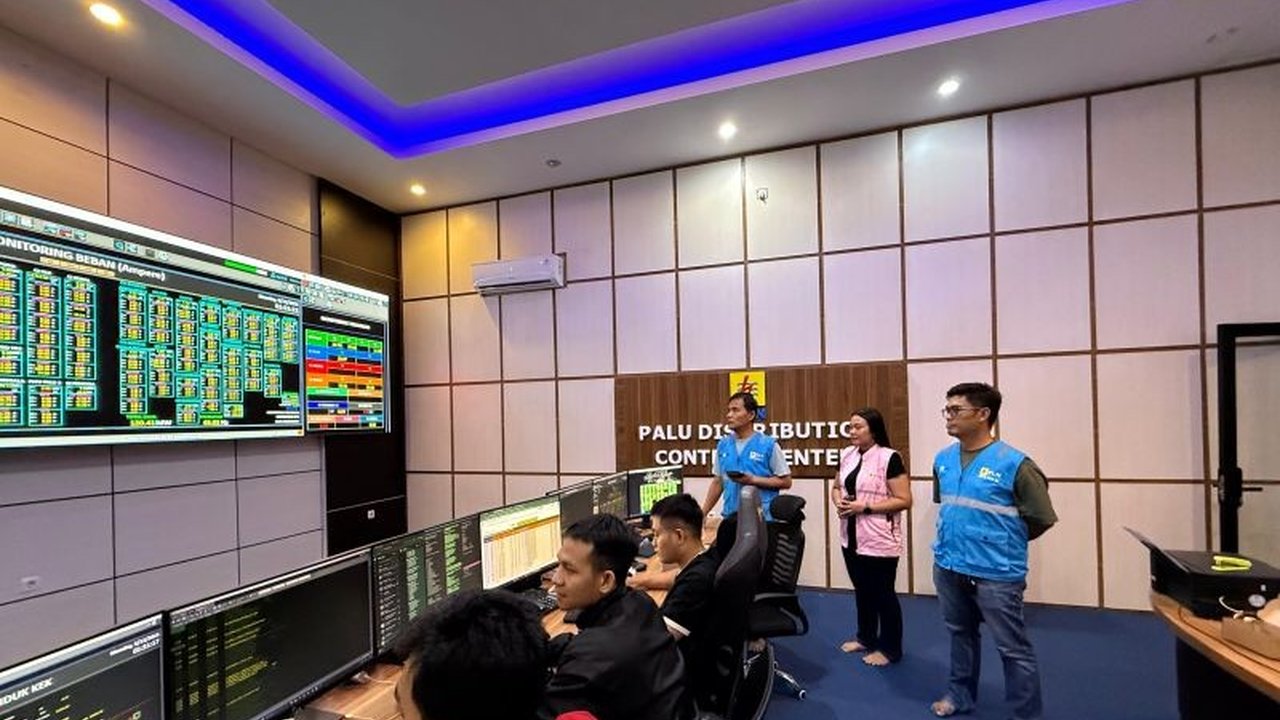 PLN Pulihkan 100 Persen Kelistrikan Palu Pasca Gangguan Transmisi
