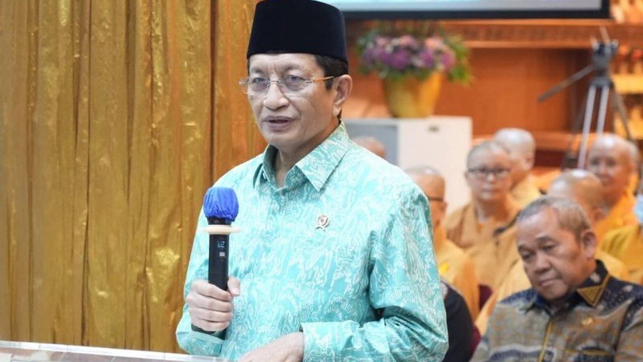 Menteri Agama RI mengajak seluruh umat untuk menjadikan Hari Tri Suci Waisak sebagai momentum memperkuat toleransi dan perdamaian dunia, sejalan dengan tema Waisak Nasional tahun ini.