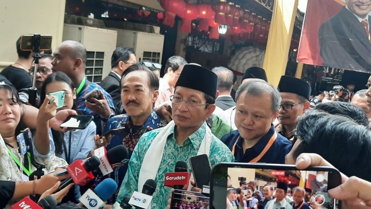 Menteri Agama mengingatkan pentingnya merawat perbedaan sebagai rahmat dan kekuatan Indonesia dalam perayaan Waisak 2025 di Jakarta, menekankan semangat kebersamaan untuk kemajuan bangsa.