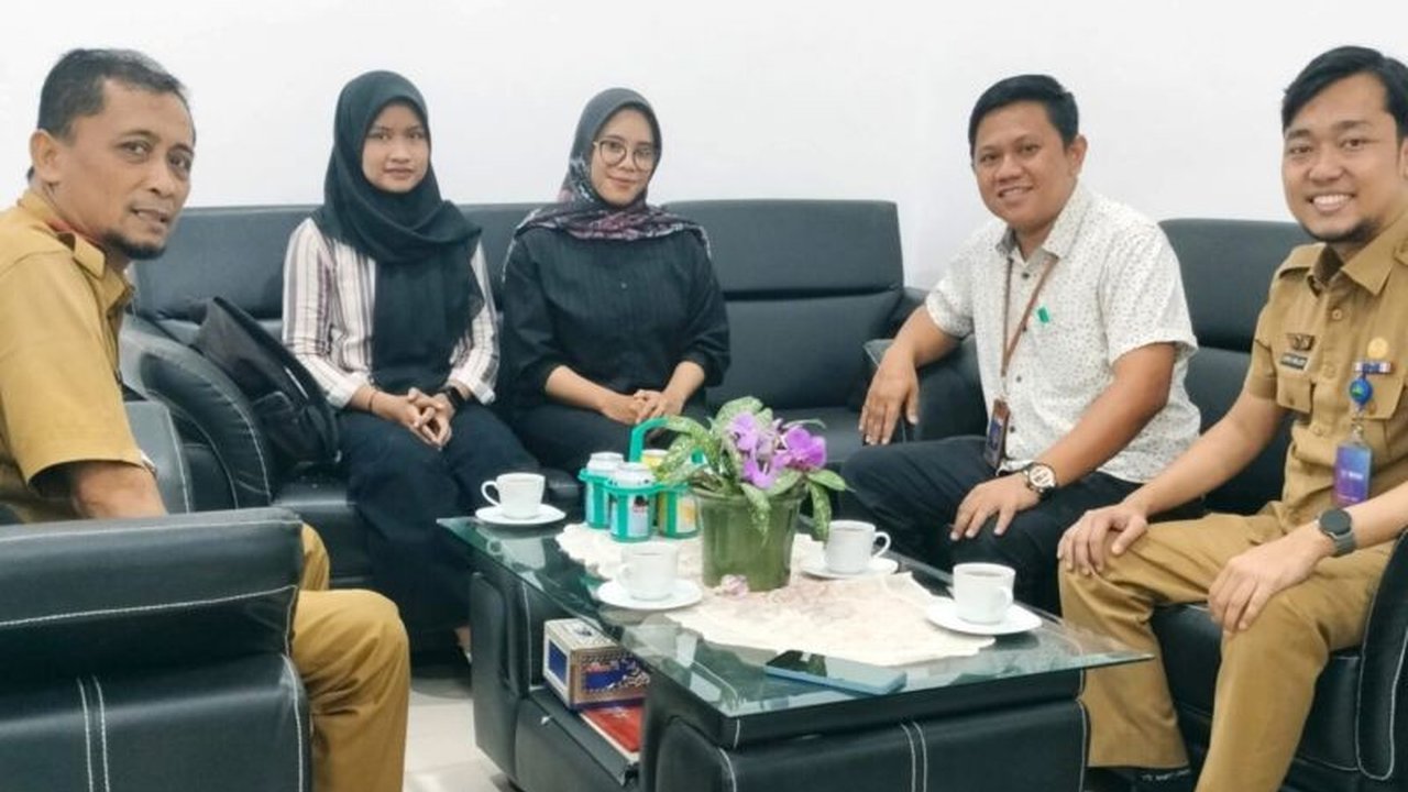 Universitas Jambi dan Pemerintah Kota Jambi berkolaborasi dalam Program Kampung Iklim (ProKlim) untuk menghadapi perubahan iklim dan memberdayakan generasi muda.