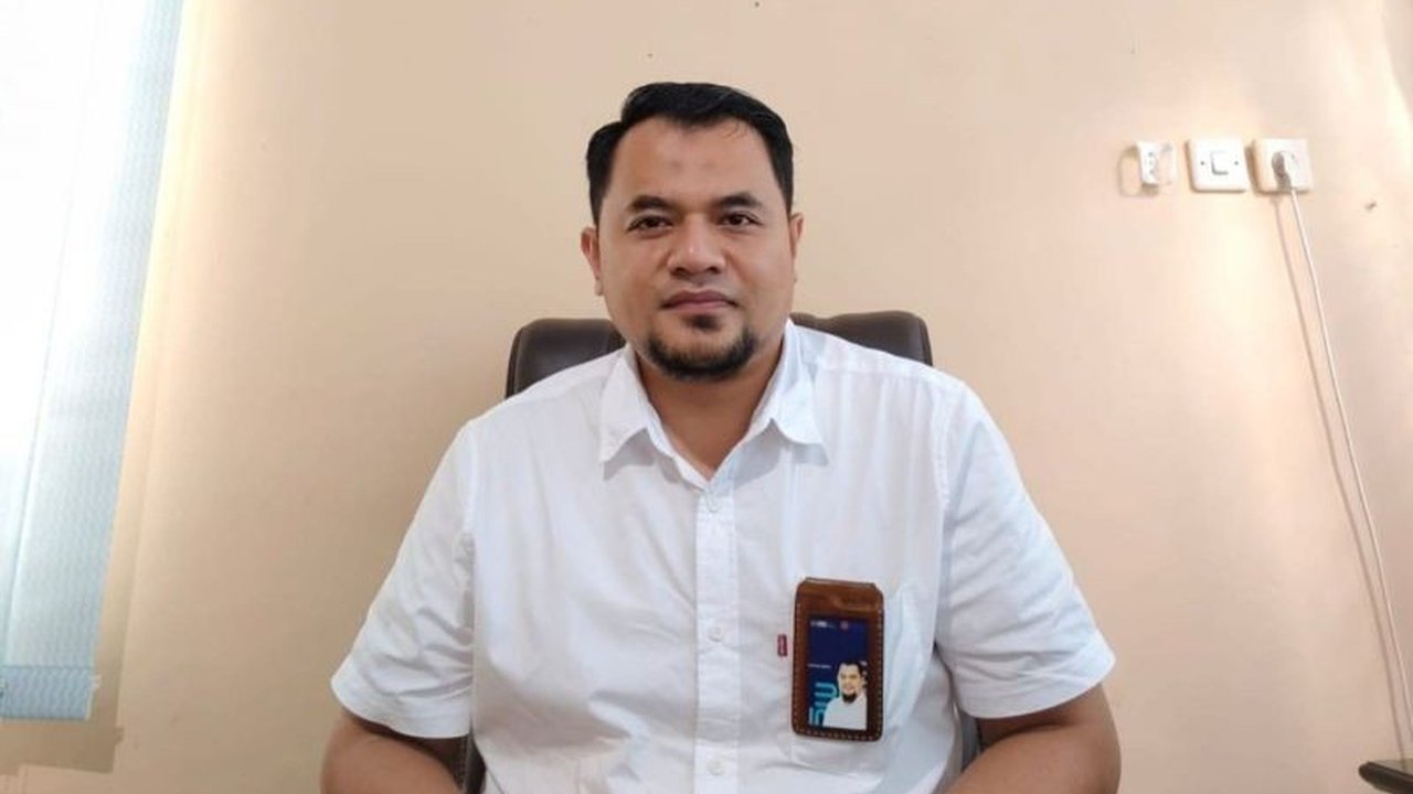 Perum Bulog Cabang Kuala Tungkal menyerap 3.100 ton gabah kering panen (GKP) dari petani Jambi periode Januari-Mei 2025, demi menjaga ketahanan pangan dan kesejahteraan petani.