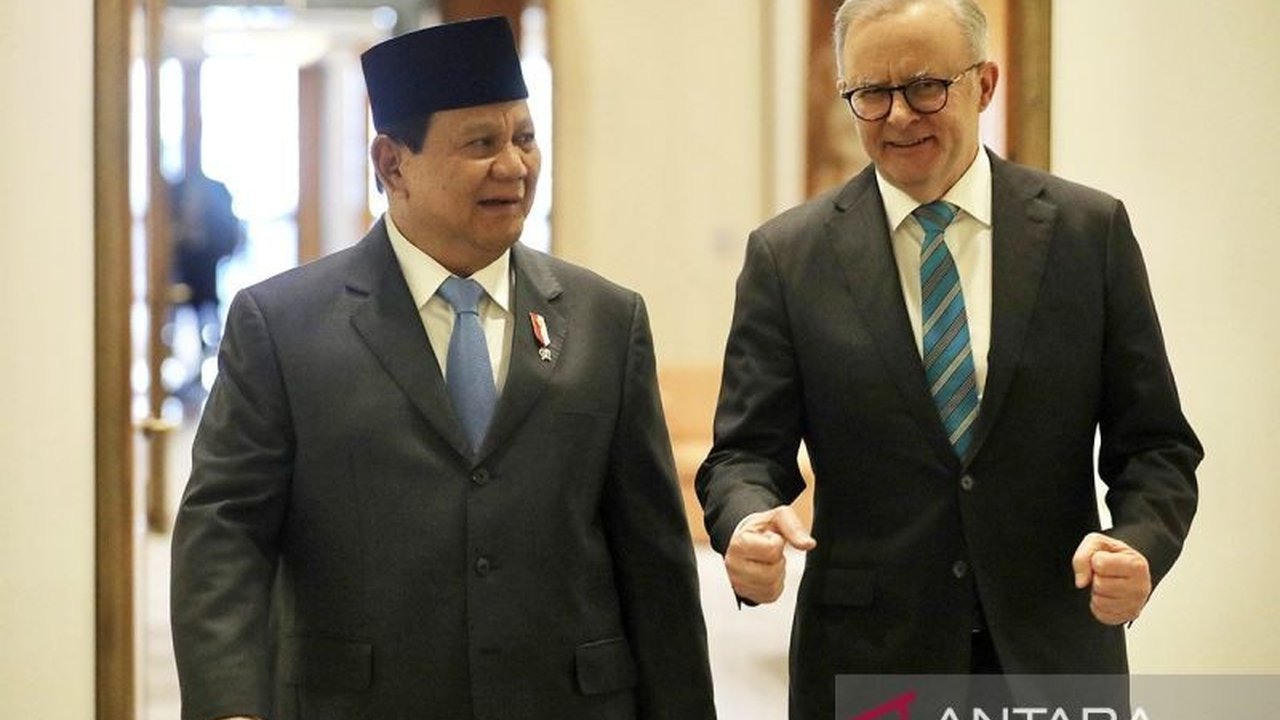 Perdana Menteri Australia Anthony Albanese akan berkunjung ke Indonesia pada 14-15 Mei 2025 untuk membahas peningkatan kerja sama ekonomi dan pertahanan kedua negara dalam Annual Leaders' Meeting.