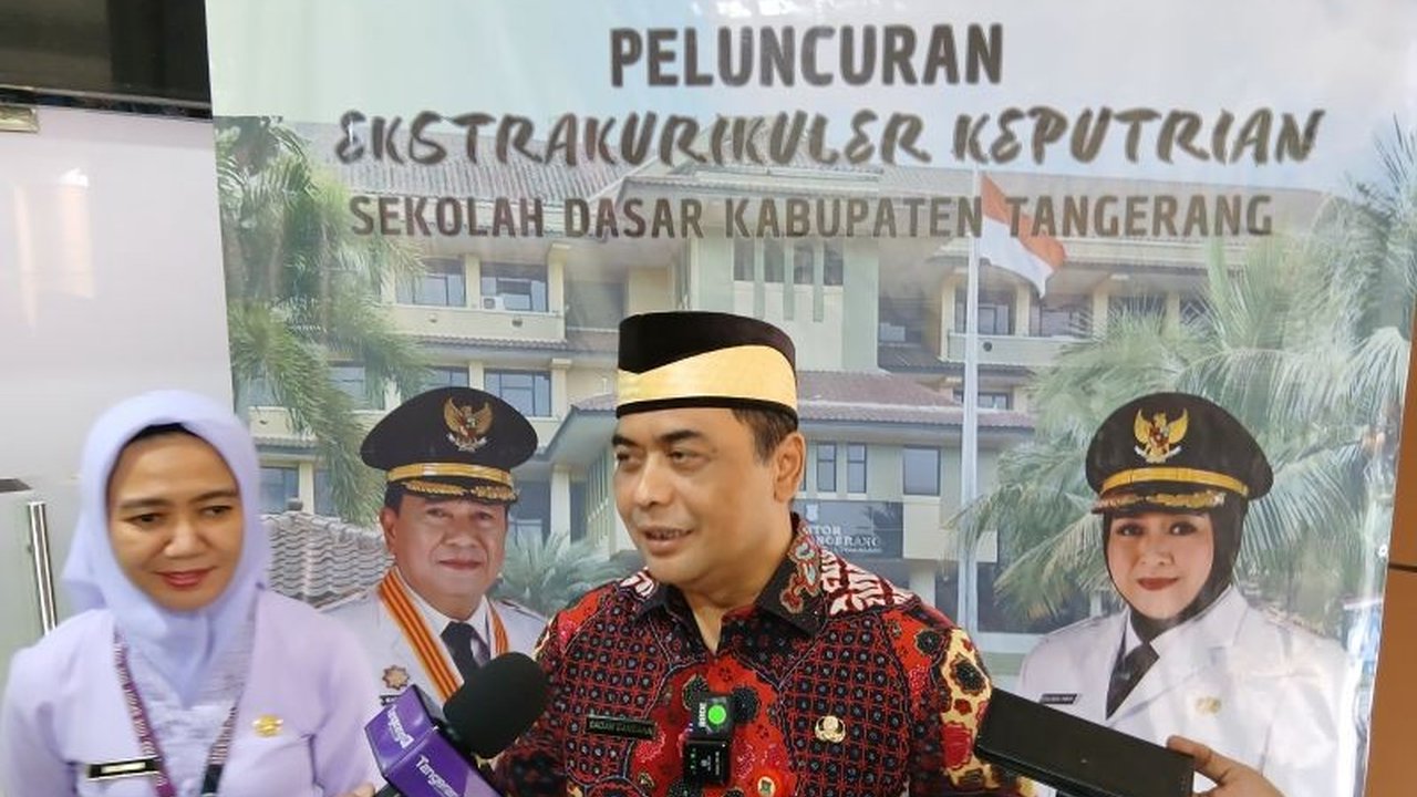 Dinas Pendidikan Kabupaten Tangerang mengkaji wacana pembinaan siswa SMP bermasalah di barak militer, dengan mempertimbangkan matang dampak dan koordinasi dengan berbagai pihak.
