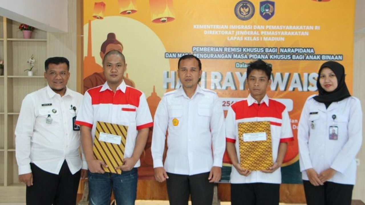 Remisi Waisak 2025: Dua Narapidana Lapas Madiun Dapat Pengurangan Masa Pidana