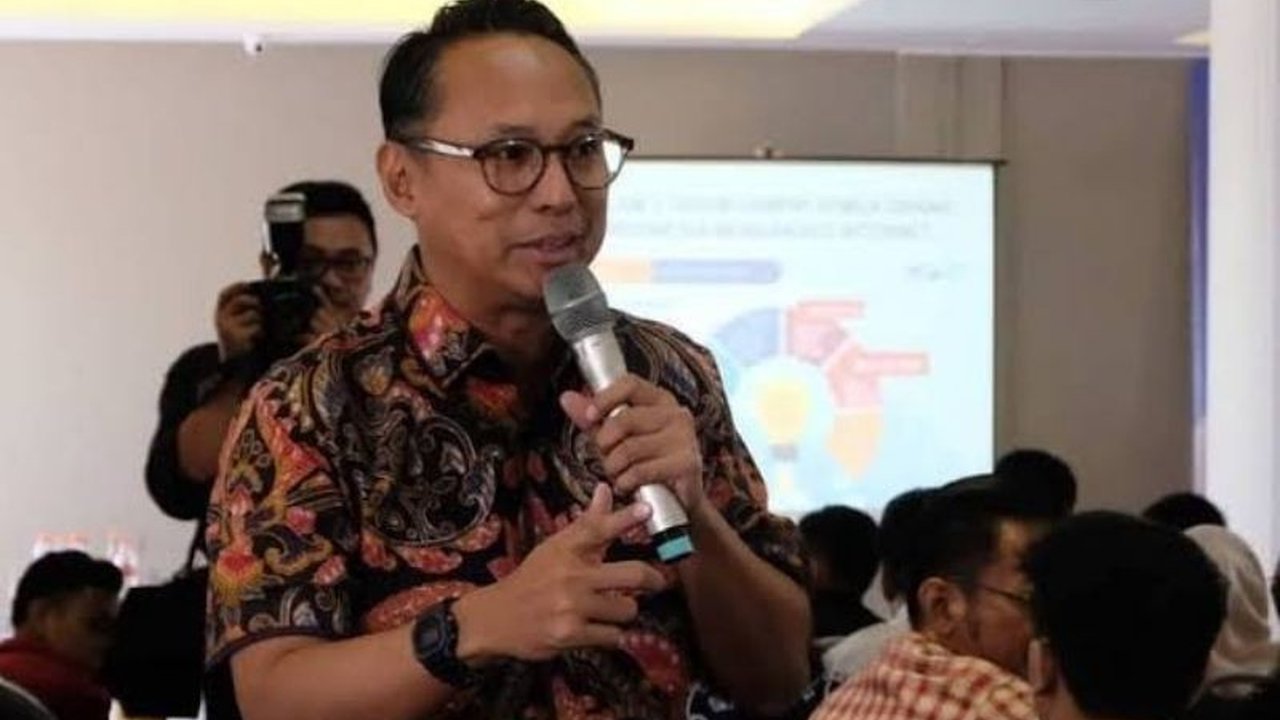 Anggota Komisi I DPR RI, Junico Siahaan, mendorong Indonesia untuk menengahi konflik India-Pakistan guna mencegah eskalasi dan menjaga stabilitas regional, menekankan pentingnya penyelesaian damai dan penghormatan HAM.