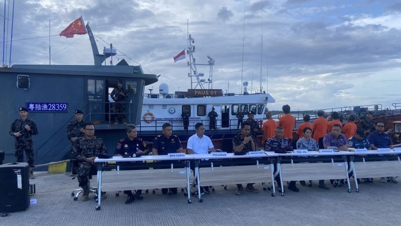 Direktorat Jenderal Pengawasan Sumber Daya Kelautan dan Perikanan (PSDKP) mencurigai kapal asing di selatan Bali terkait tindak pidana perdagangan orang (TPPO) setelah menemukan sejumlah kamar di dalam kapal tersebut.