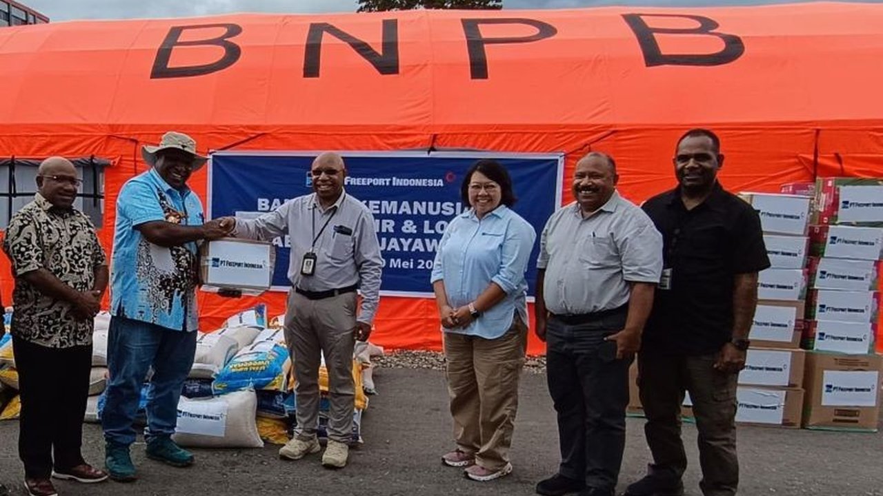 PT Freeport Indonesia (PTFI) menyalurkan 2,3 ton bantuan berupa makanan dan kebutuhan sehari-hari bagi warga Jayawijaya yang terdampak banjir bandang dan longsor.