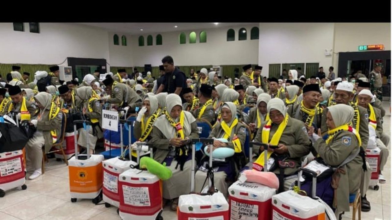 Sebanyak 305 calon haji Kota Mataram telah diberangkatkan ke Tanah Suci dalam Kloter 9 Embarkasi Lombok, menandai dimulainya ibadah haji tahun 2025.