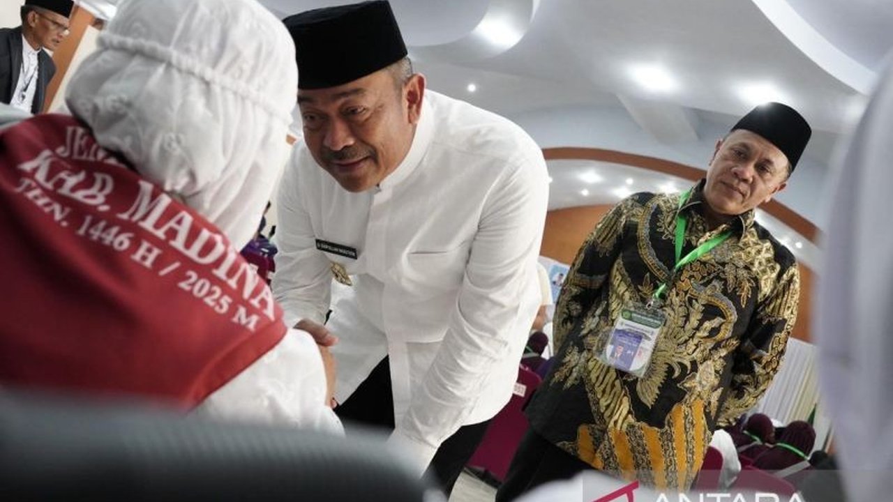Sebanyak 359 calon haji Kloter 10 Embarkasi Medan telah berangkat ke Tanah Suci pada Senin, 12 Mei 2025, dengan harapan dapat menunaikan ibadah haji dengan sempurna.