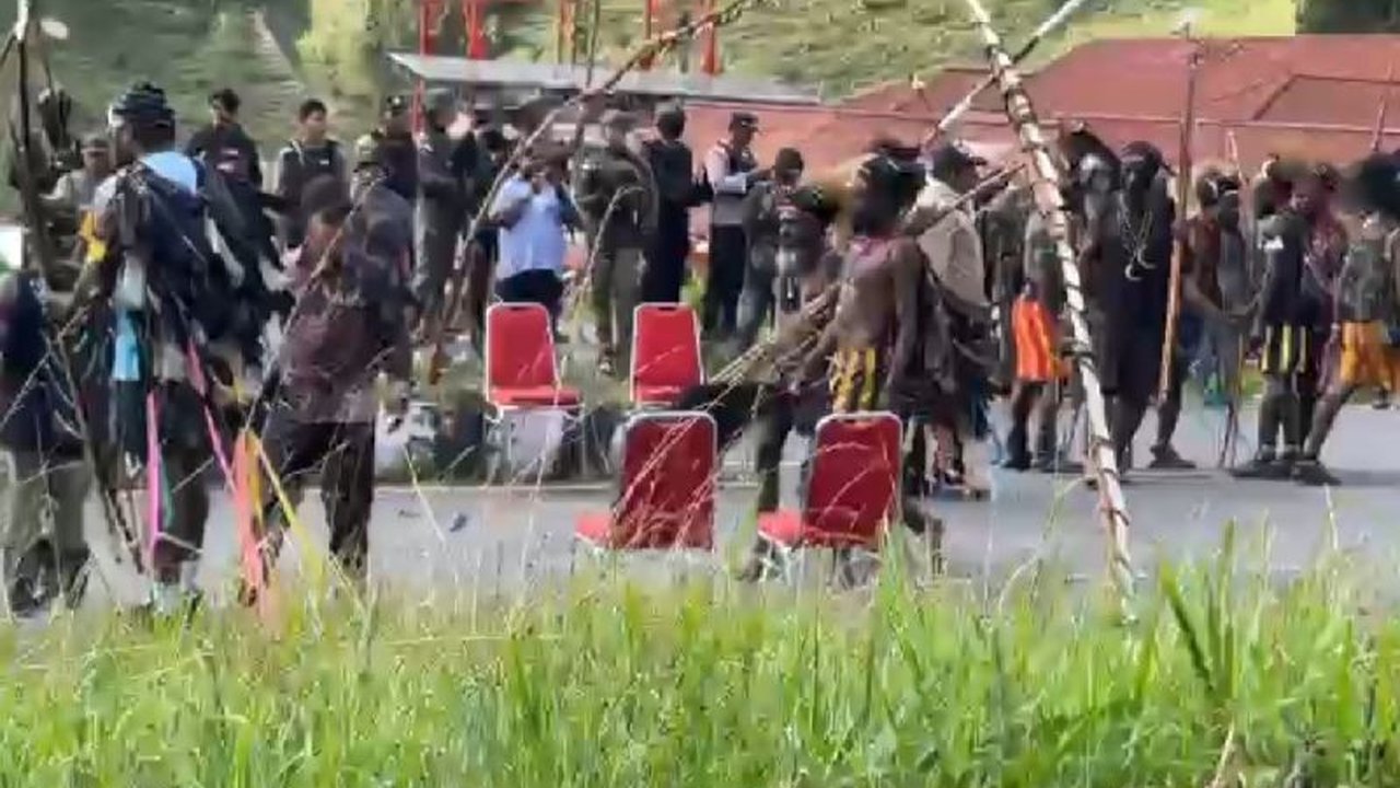 Puncak Jaya Kembali Kondusif Usai Perdamaian Adat: Gubernur Papua Tengah Berharap Konflik Tak Terulang