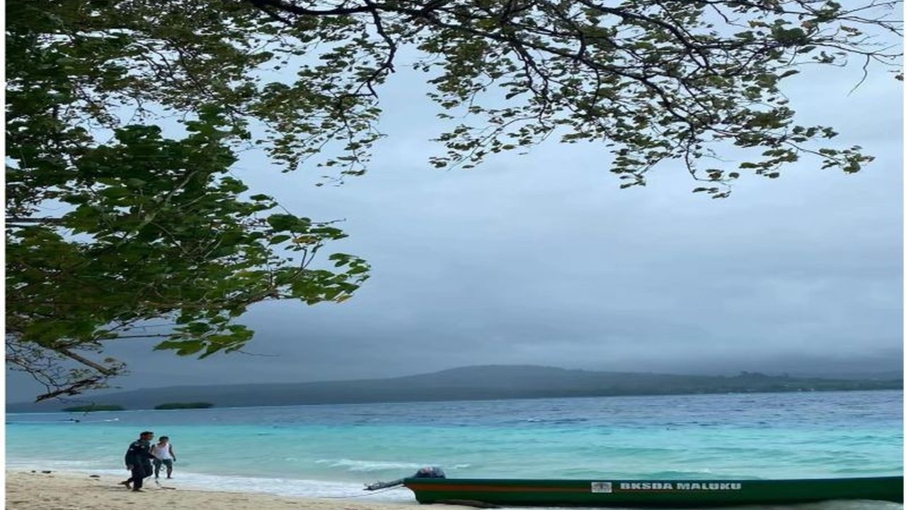 BKSDA Maluku akan mengembangkan Pulau Pombo menjadi kawasan wisata konservasi terpadu, menggabungkan keindahan alam bawah laut dan darat serta melibatkan masyarakat lokal dalam pengelolaannya.
