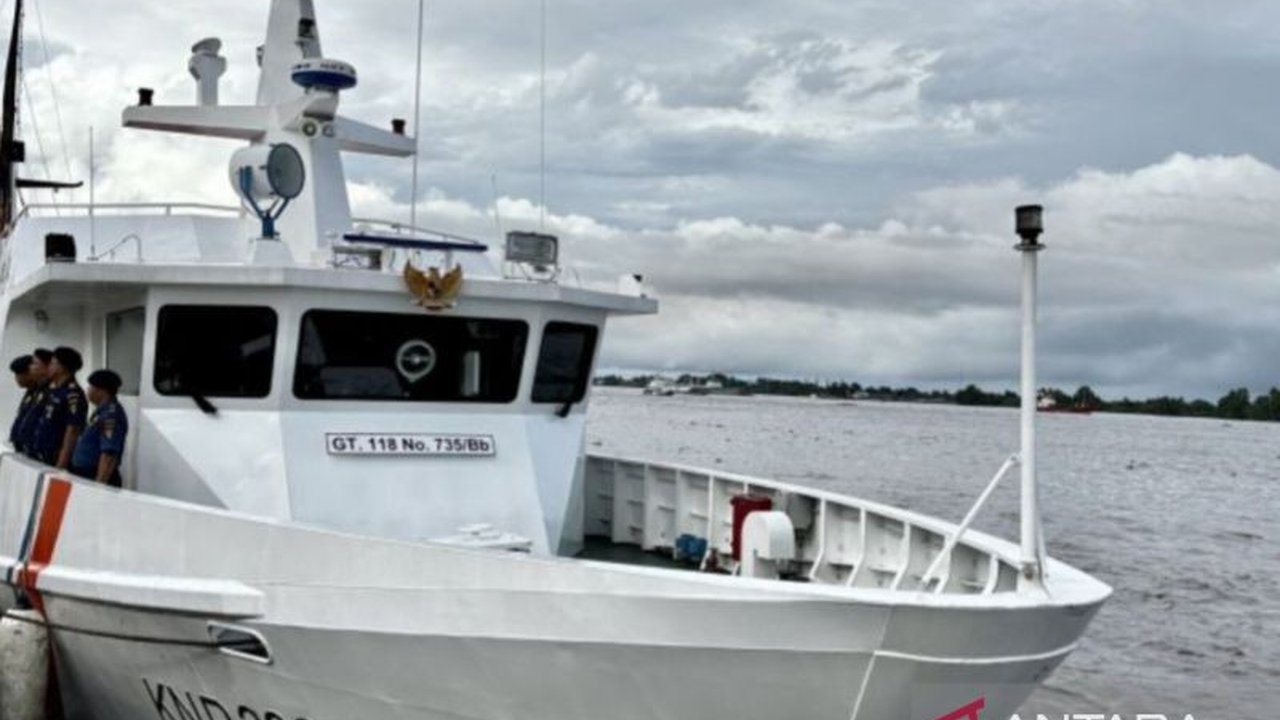 Stasiun Meteorologi Banjarbaru memperingatkan potensi banjir rob di Muara Sungai Barito pada 14-20 Mei 2025, dengan ketinggian air mencapai 2,8 meter.