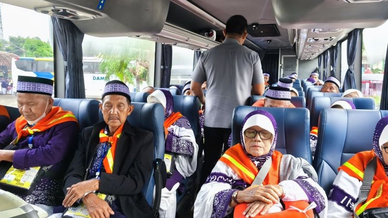 Badan Penyelenggara Haji (BPH) memberikan imbauan serius kepada masyarakat Indonesia agar tidak tergiur tawaran ibadah haji ilegal tanpa visa resmi dari Pemerintah Arab Saudi, karena akan berujung deportasi.