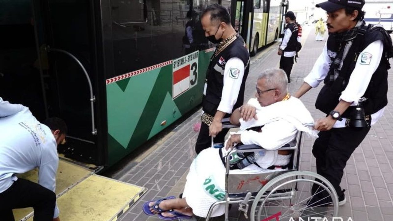 Haji 2024: 32 Bus Ramah Disabilitas Antar Jamaah di Mekkah