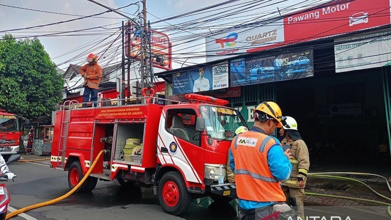 Anggota Komisi A DPRD DKI Jakarta, William Aditya Sarana, mendesak Pemprov DKI untuk segera merealisasikan pembangunan Pos Damkar di setiap kelurahan guna meningkatkan keamanan dan sistem antisipasi kebakaran.