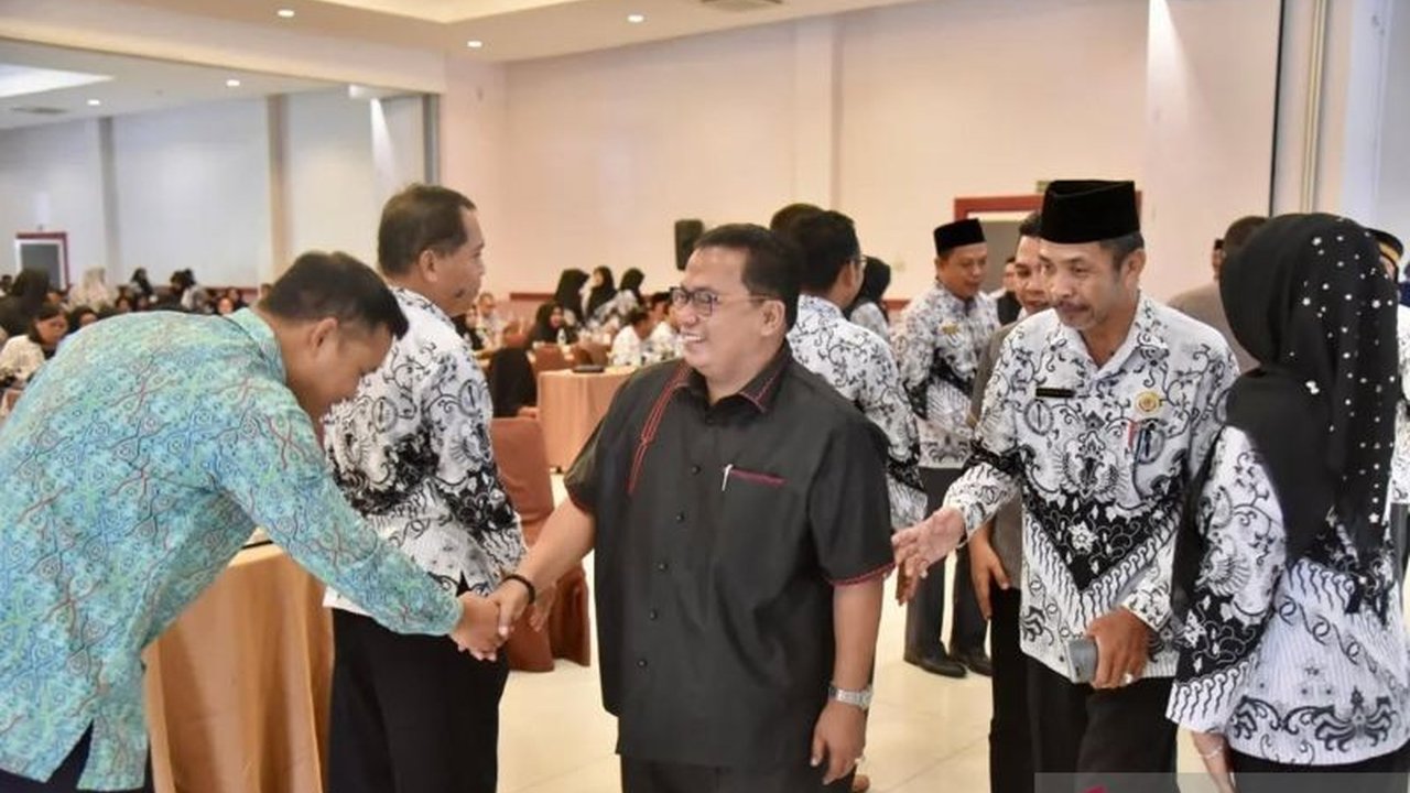 Pemkab Kubu Raya Ajak PGRI Wujudkan Pemerataan Pendidikan di Daerah Terpencil